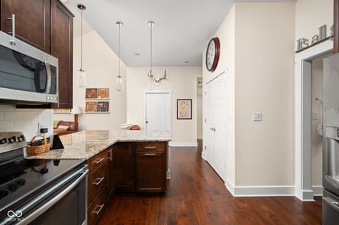 Photo of 7612 Beekman Terrace, Zionsville, IN