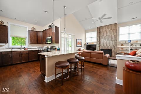 Photo of 7612 Beekman Terrace, Zionsville, IN