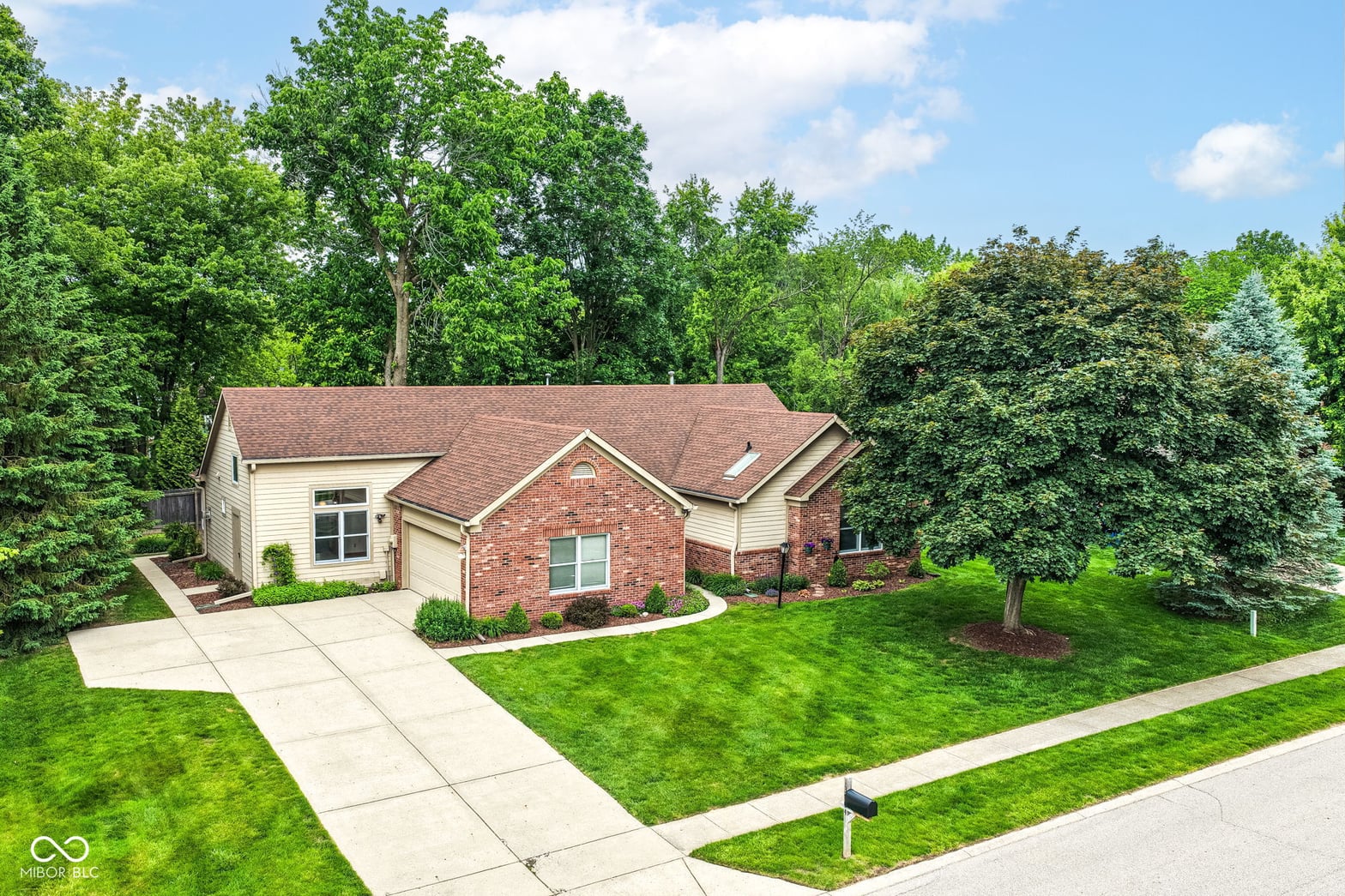 Photo of 13764 Roswell Drive, Carmel, IN