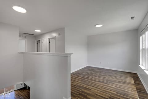 Photo of 550 Jayson Circle, Westfield, IN