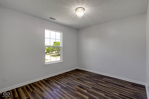Photo of 550 Jayson Circle, Westfield, IN