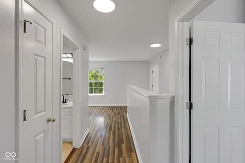 Photo of 550 Jayson Circle, Westfield, IN
