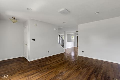 Photo of 550 Jayson Circle, Westfield, IN