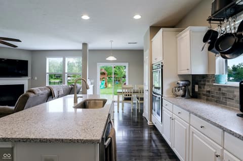 Photo of 10512 Pintail Lane, Indianapolis, IN