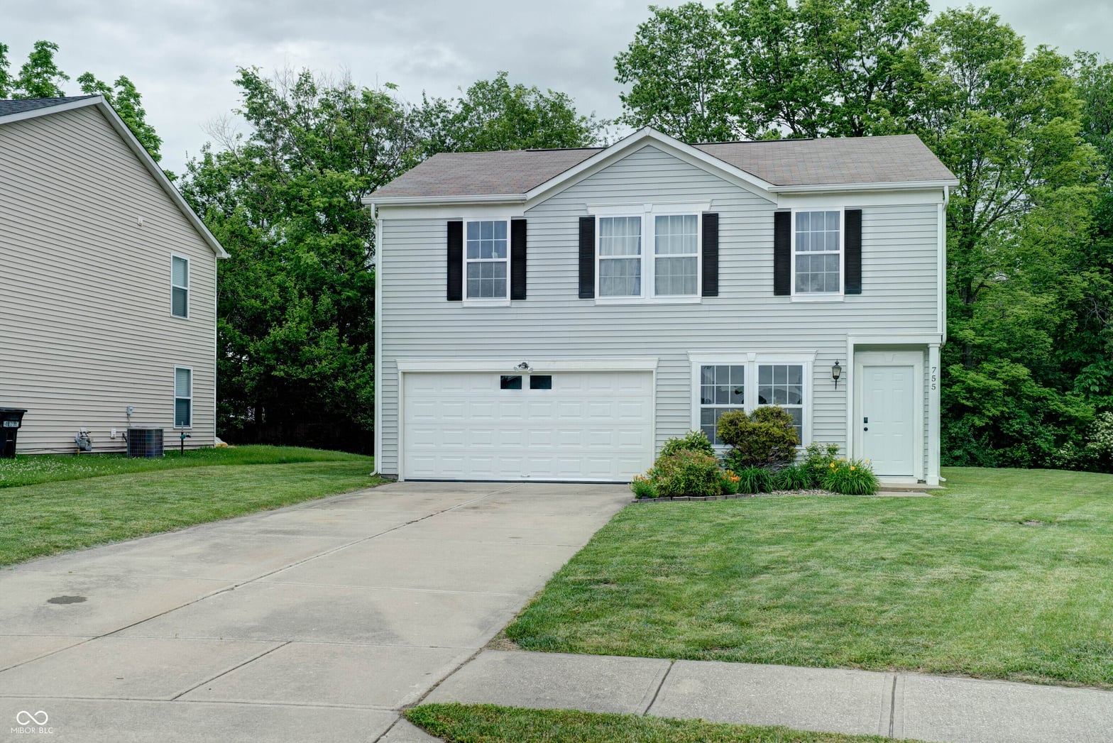 Photo of 755 Sedgewick Lane, Greenfield, IN