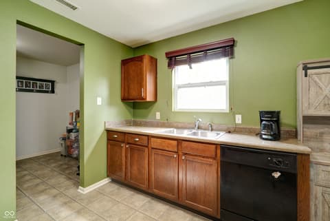Photo of 755 Sedgewick Lane, Greenfield, IN