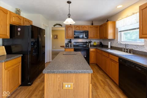 Photo of 13138 Zinfandel Place, Fishers, IN