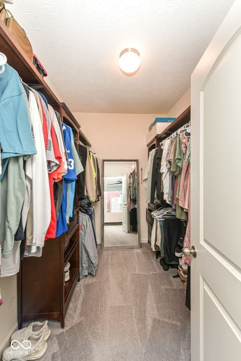 Walk In Closets — 1410 Bigleaf Circle, Sheridan, IN