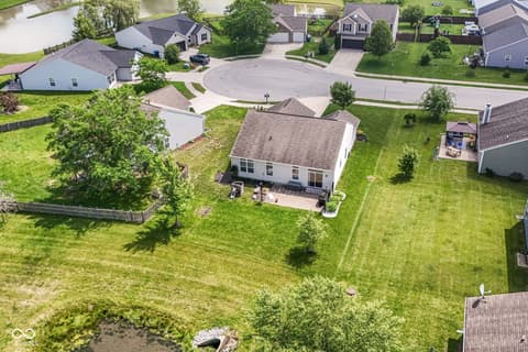 Aerial view at 1410 Bigleaf Circle, Sheridan, IN