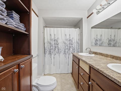 Photo of 780 W 236th Street, Sheridan, IN