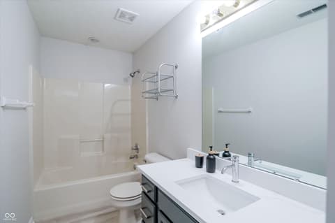 Photo of 7476 Chipwood Drive, Noblesville, IN