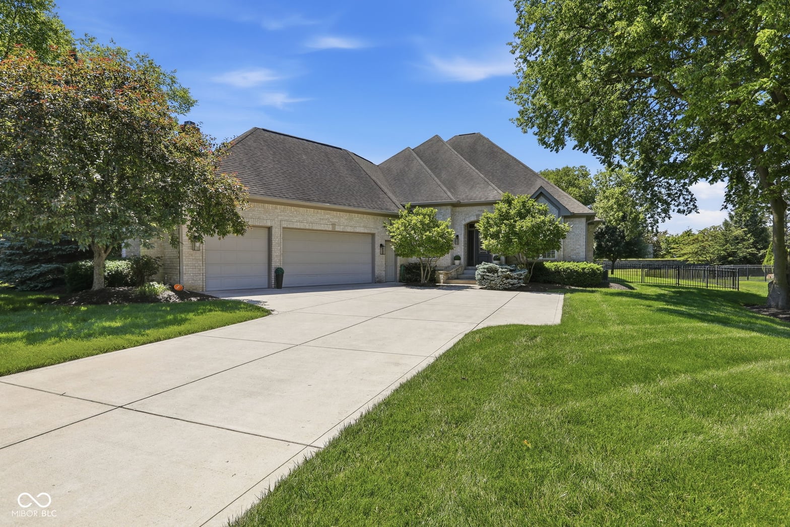 Photo of 6629 Braemar Avenue S, Noblesville, IN