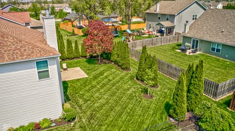 Photo of 563 Flint Boulevard, Fortville, IN