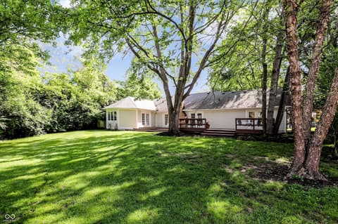 Photo of 8732 Green Branch Lane, Indianapolis, IN