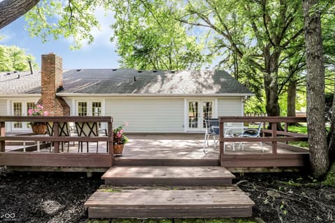 Photo of 8732 Green Branch Lane, Indianapolis, IN