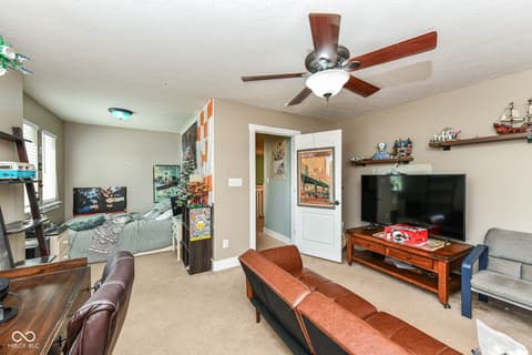 Photo of 15770 Chapel Park Drive E, Noblesville, IN