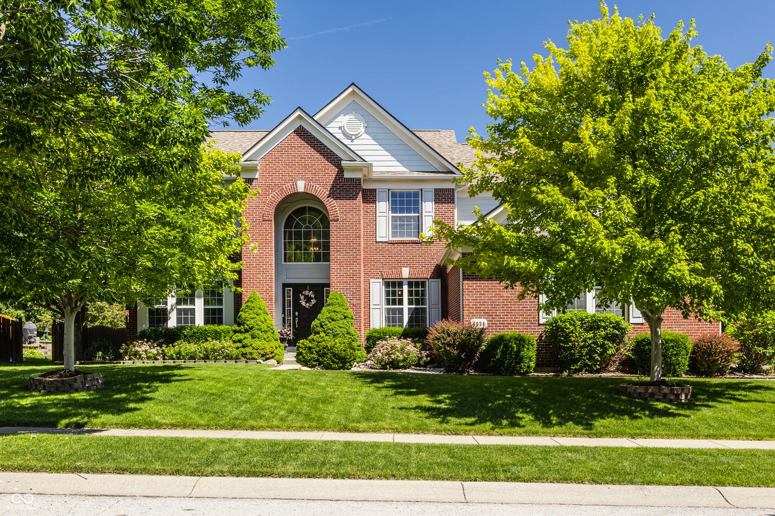 Front exterior at 6034 Salisbury Lane, Noblesville, IN