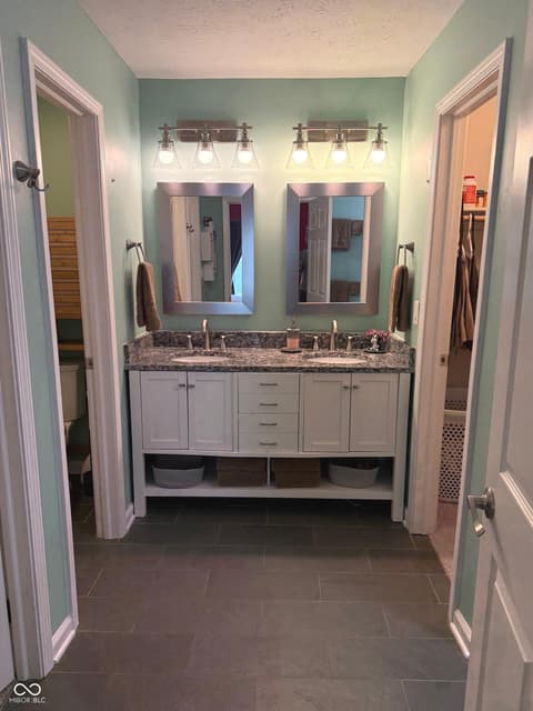 Photo of 13877 Wabash Drive, Fishers, IN