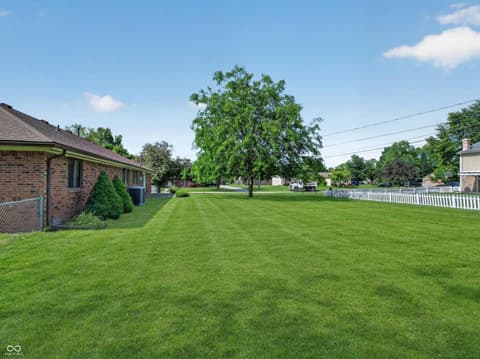 Photo of 8782 Surrey Drive, Pendleton, IN