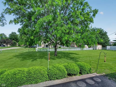 Photo of 8782 Surrey Drive, Pendleton, IN