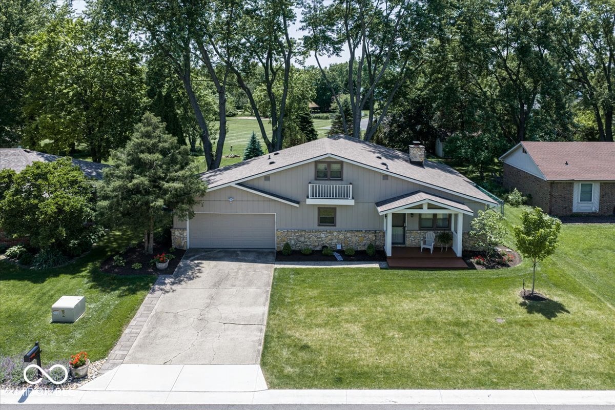 Photo of 105 Aspen Way, Noblesville, IN