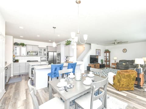 Photo of 5583 W Port Drive, McCordsville, IN