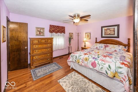 Primary bedroom at 11520 Timberlane Drive, Fishers, IN