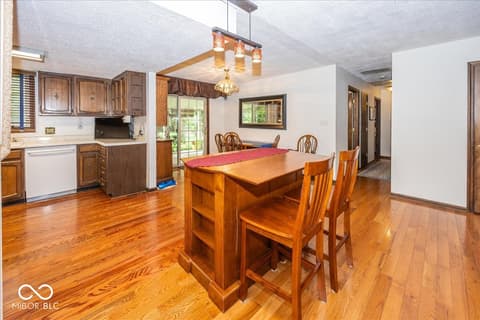 Dining room at 11520 Timberlane Drive, Fishers, IN