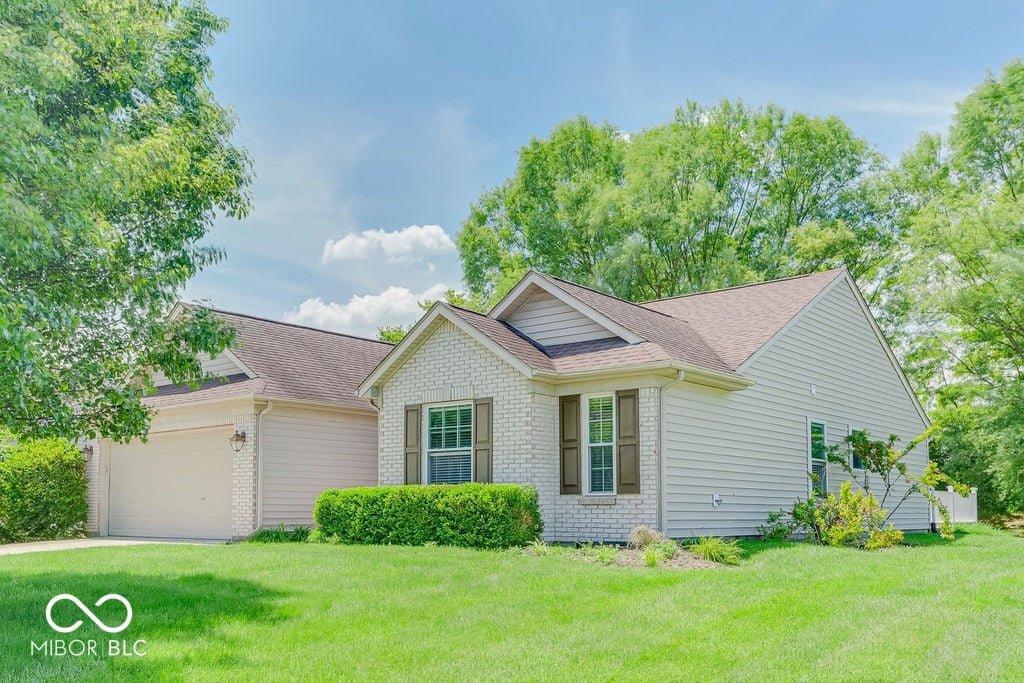 Front exterior at 11798 Langham Crescent Court, Fishers, IN