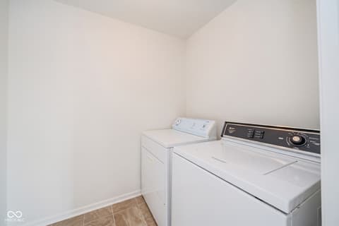 Photo of 406 Warrior Court, Sheridan, IN