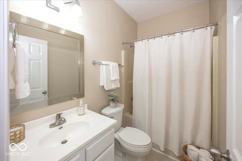 Photo of 16790 Maraschino Drive, Noblesville, IN