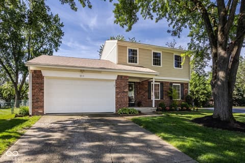 8313 Goldfinch Circle