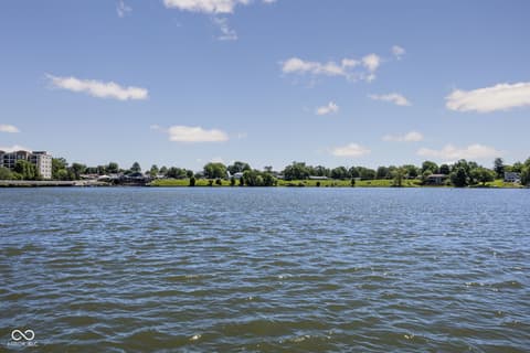 Photo of 725 Morse Landing Drive, Cicero, IN