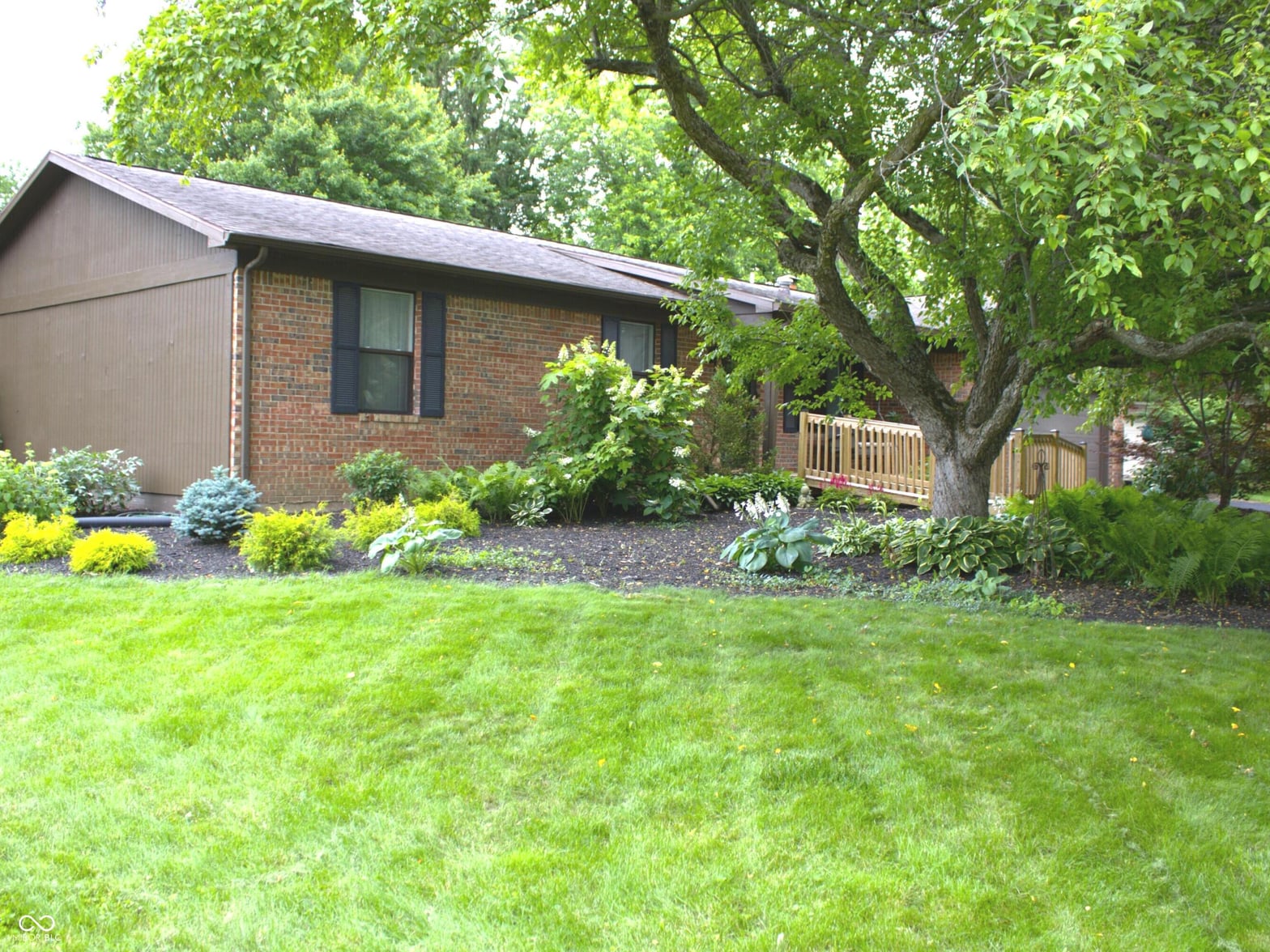 Side exterior at 603 Tulip Court, Noblesville, IN