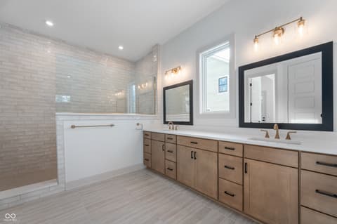 Primary bathroom at 19632 Chatsworth Boulevard, Westfield, IN