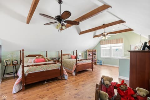 Photo of 810 W Pine Street, Zionsville, IN
