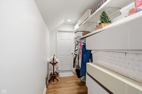 Photo of 810 W Pine Street, Zionsville, IN