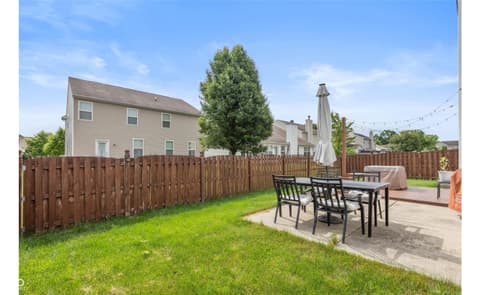 Photo of 15206 High Timber Lane, Noblesville, IN