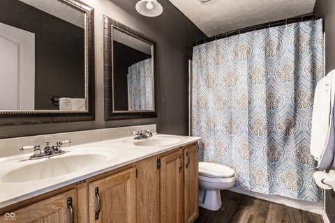 Photo of 8688 Buffett Parkway, Fishers, IN
