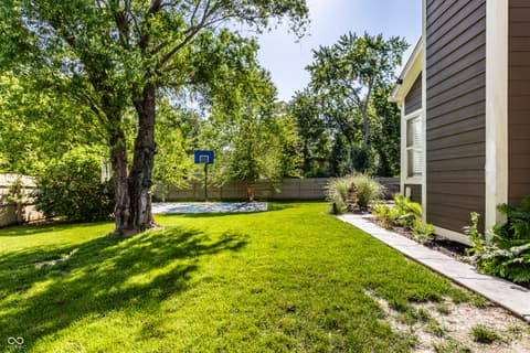 Photo of 8688 Buffett Parkway, Fishers, IN