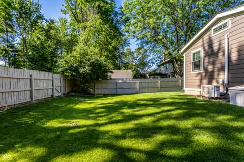 Photo of 8688 Buffett Parkway, Fishers, IN