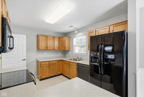 Photo of 546 E Pine Ridge Drive, Westfield, IN