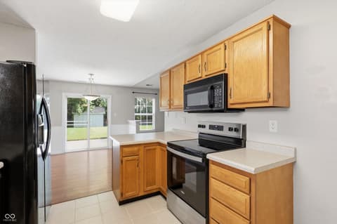 Photo of 546 E Pine Ridge Drive, Westfield, IN