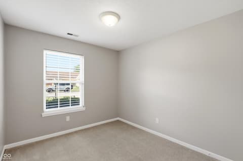 Photo of 546 E Pine Ridge Drive, Westfield, IN
