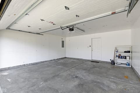 Photo of 546 E Pine Ridge Drive, Westfield, IN