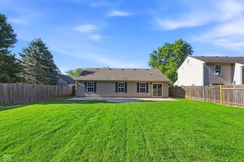 Photo of 546 E Pine Ridge Drive, Westfield, IN