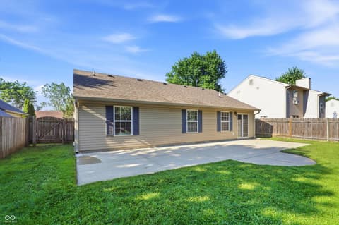 Photo of 546 E Pine Ridge Drive, Westfield, IN