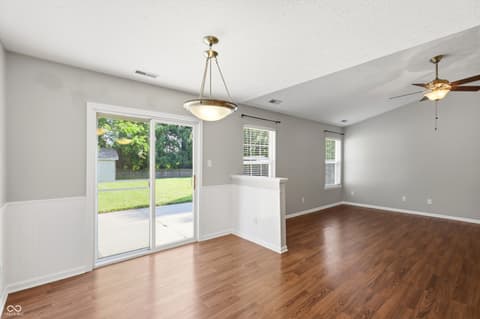 Photo of 546 E Pine Ridge Drive, Westfield, IN