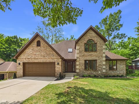 9111 Pinecreek Court