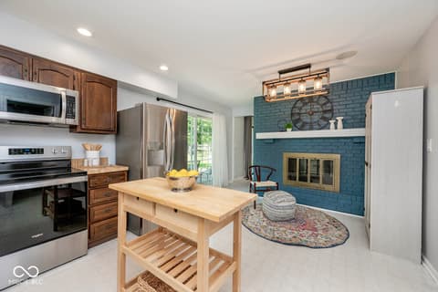 Photo of 109 Willowood Lane, Fishers, IN